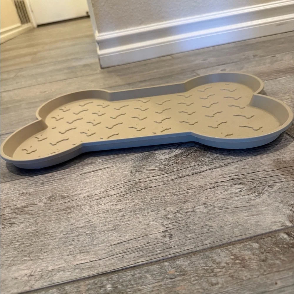 Bone-Shaped Dog Feeding Mat - Tan